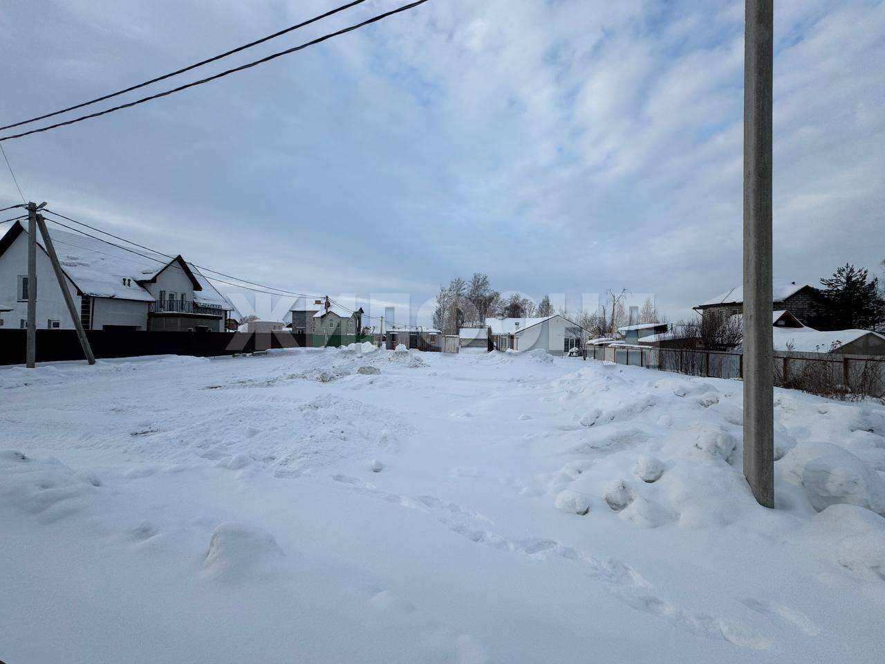 Продам земельный участок 814 м.кв.