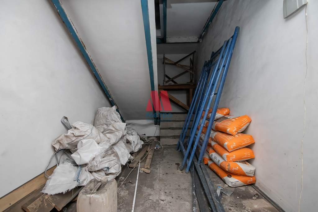 Продам помещение свободного назначения 967 м.кв.