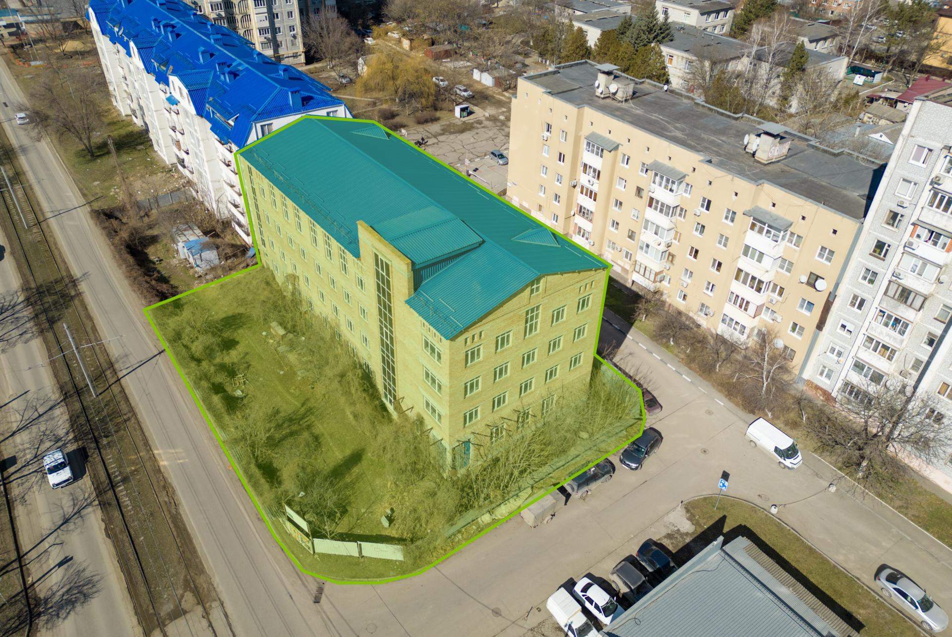 Продам торговое помещение 2580.7 м.кв.