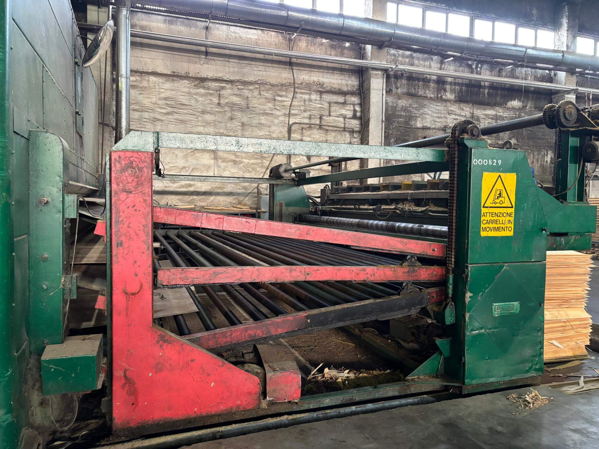 Продам торговое помещение 7058.8 м.кв.