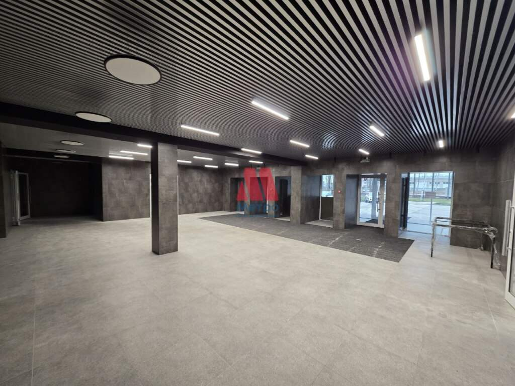 Сдам в аренду офис 330 м.кв.