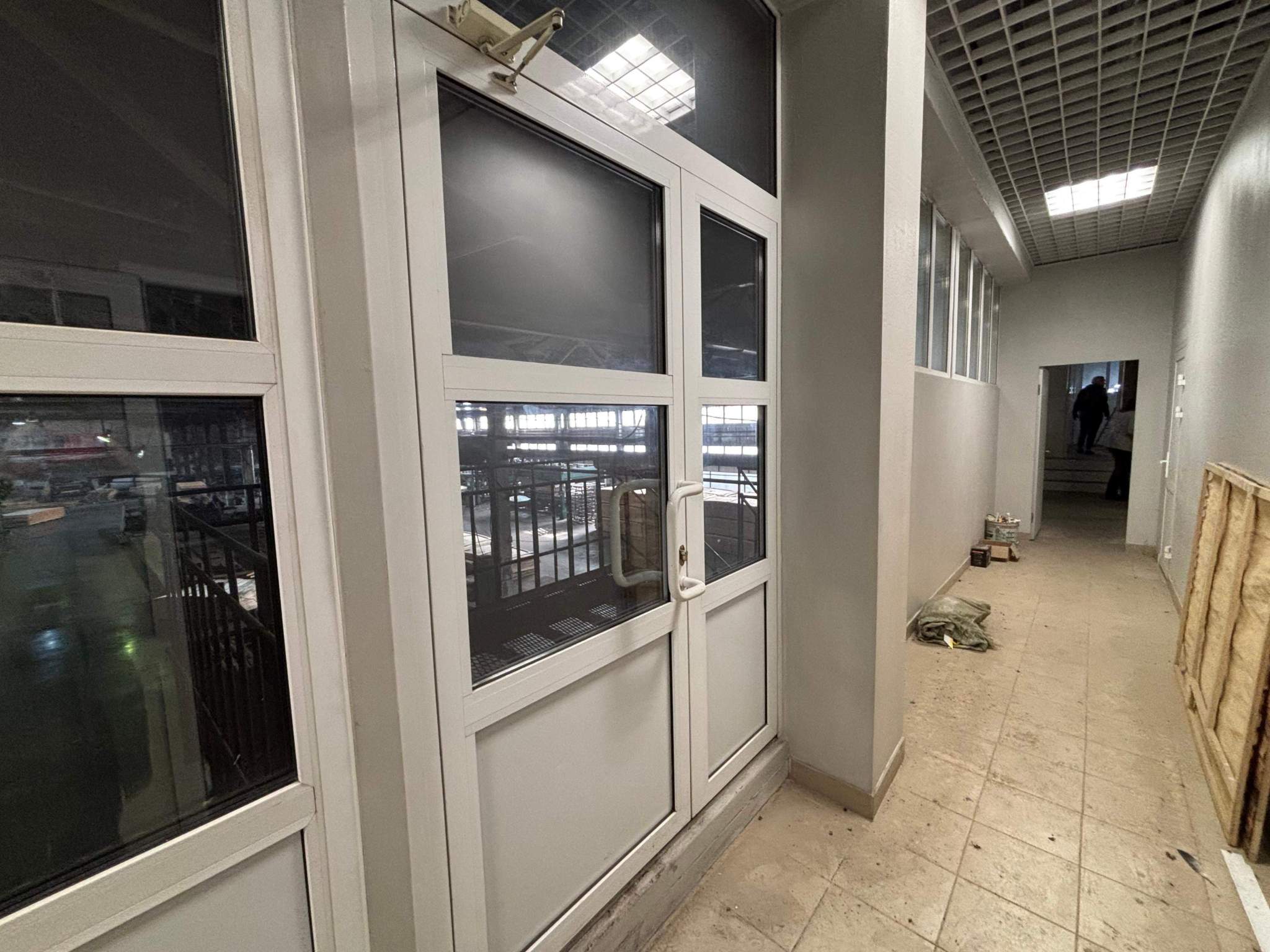 Продам торговое помещение 7058.8 м.кв.