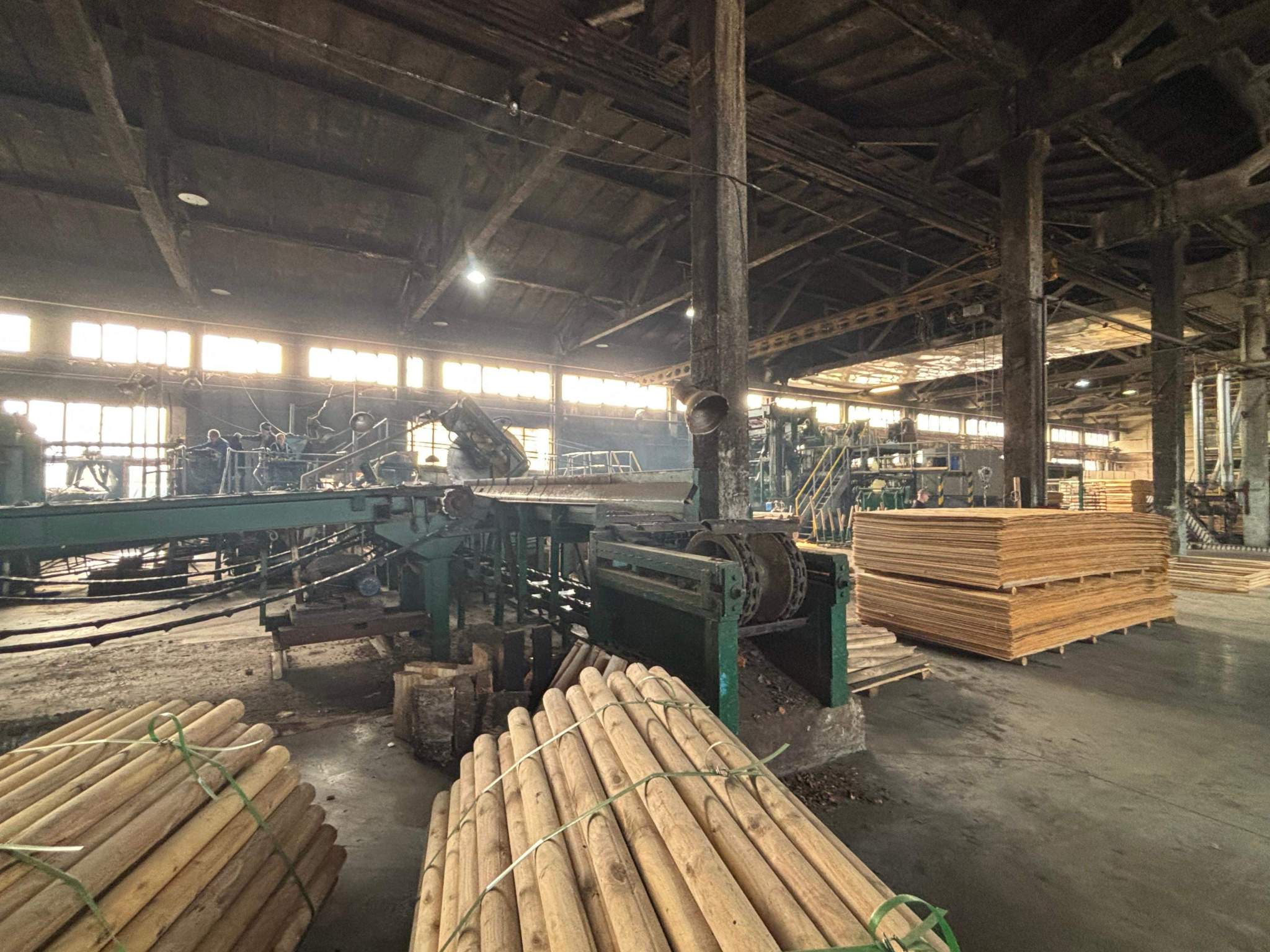 Продам торговое помещение 7058.8 м.кв.