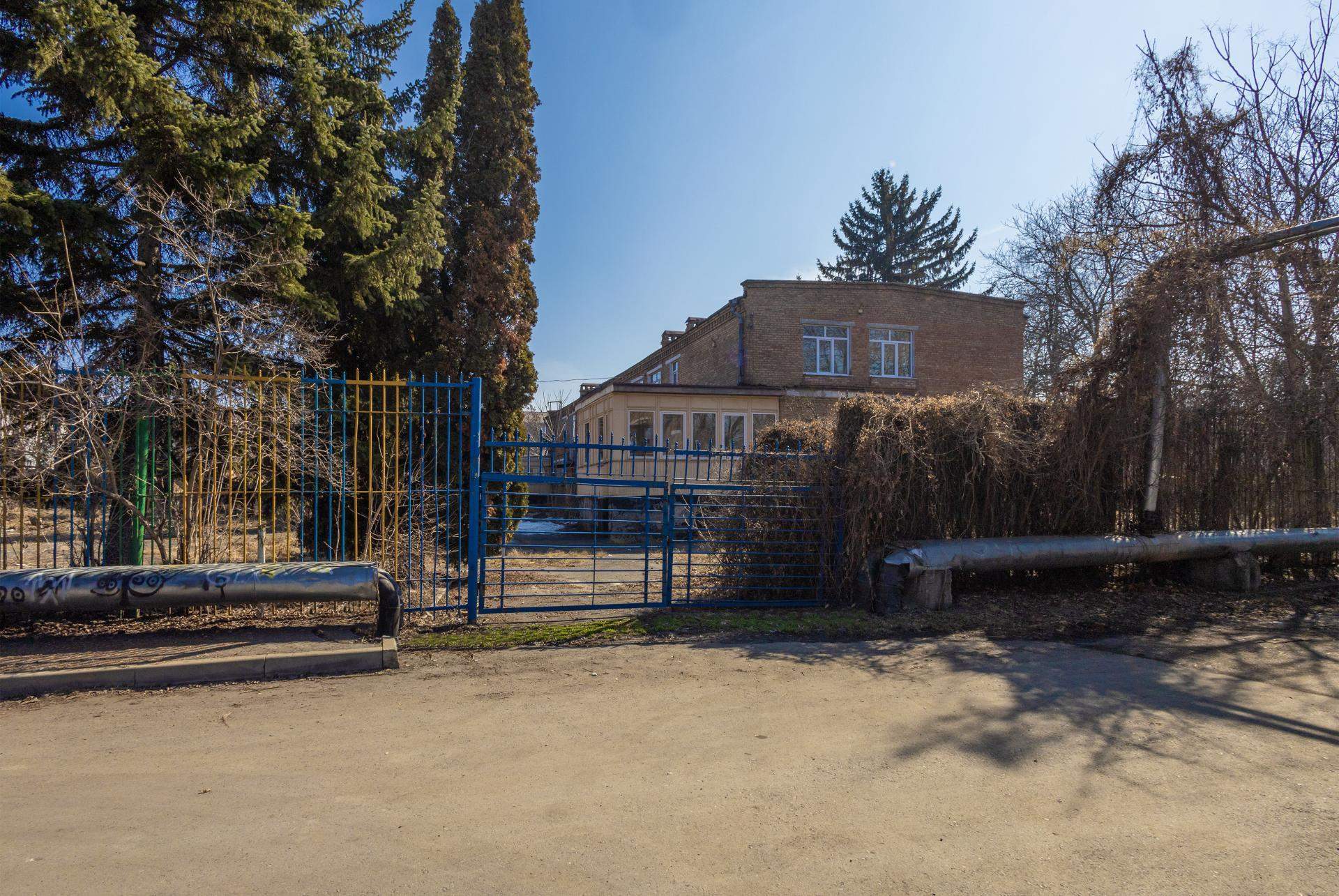 Продам торговое помещение 1006.4 м.кв.