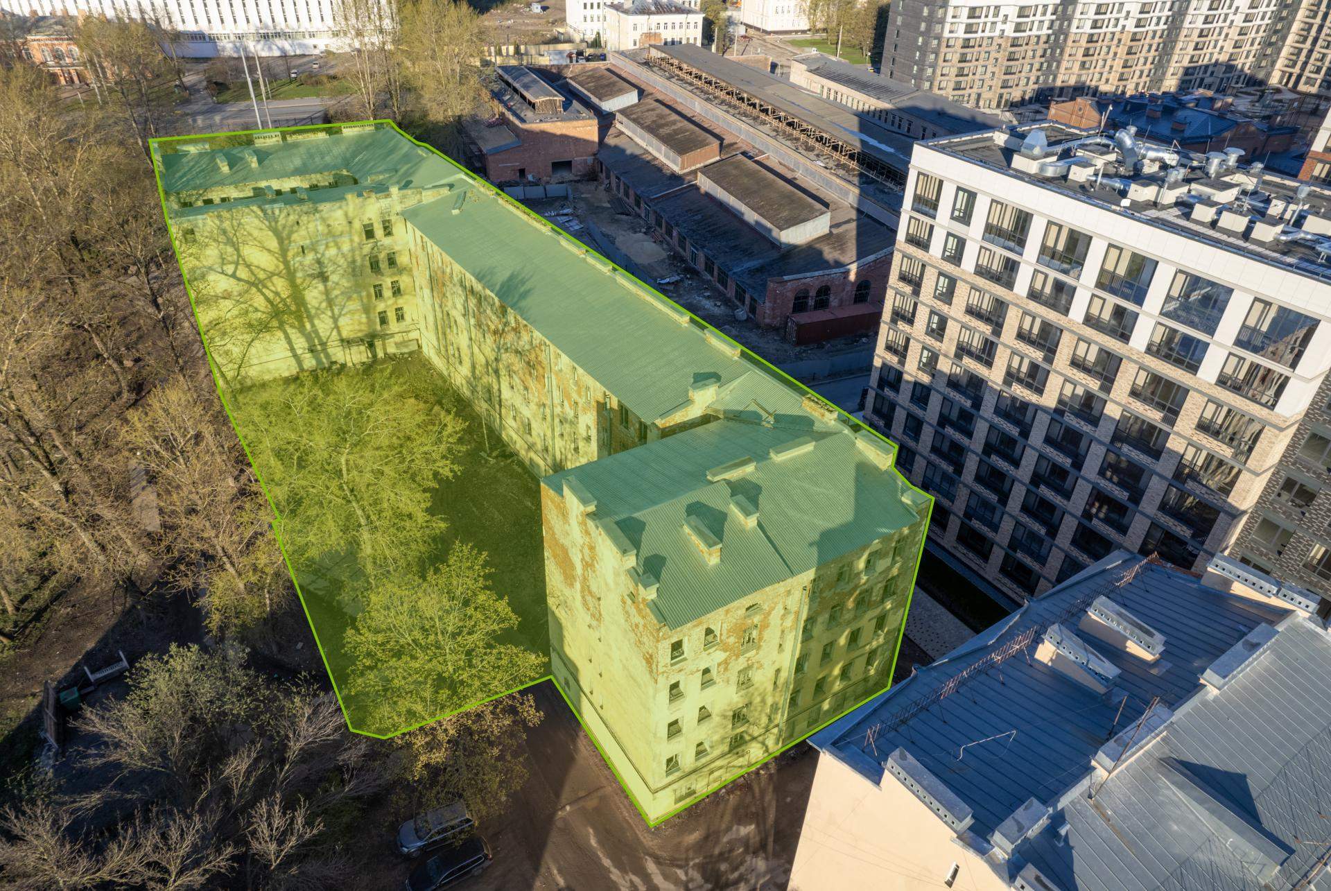 Продам торговое помещение 4420.5 м.кв.