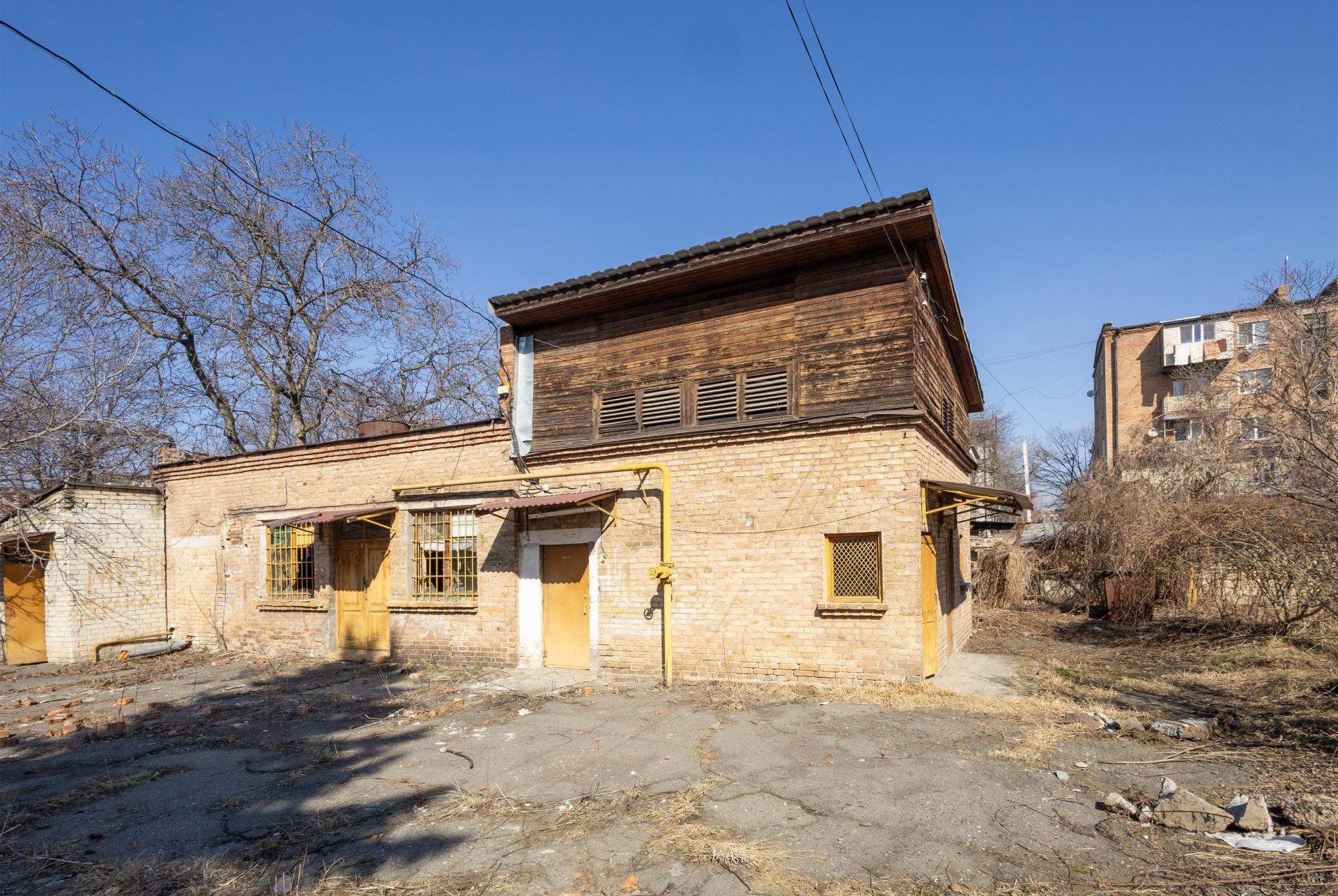 Продам торговое помещение 1006.4 м.кв.