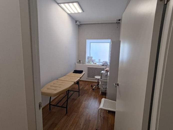 Фото: Продажа офиса 180.9 м2 test