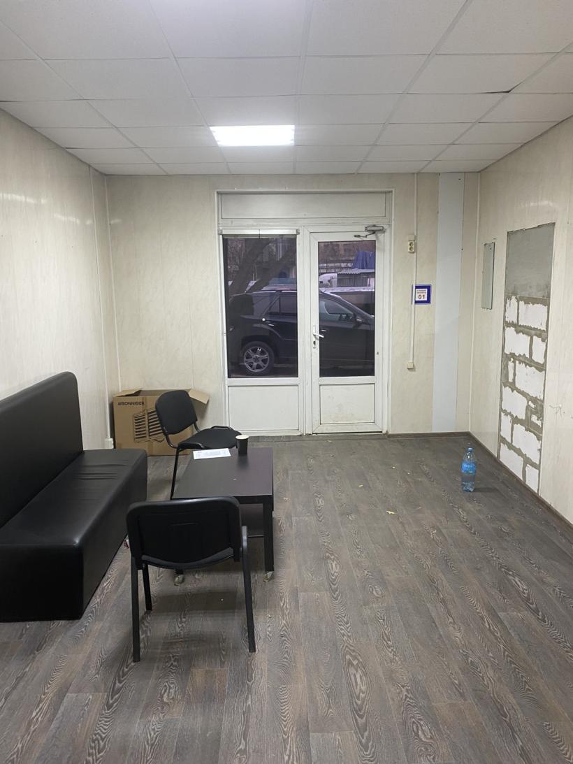 Продам торговое помещение 1349.6 м.кв.