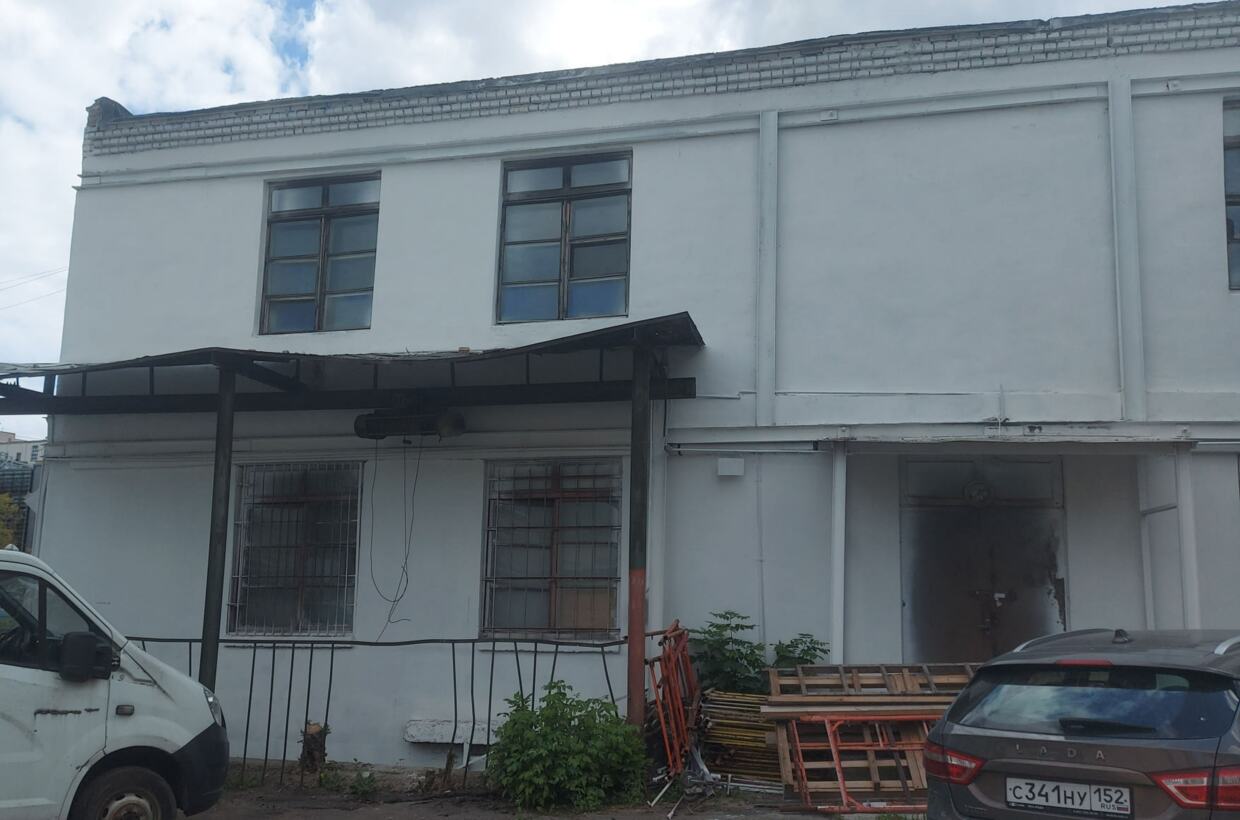 Продам торговое помещение 1349.6 м.кв.