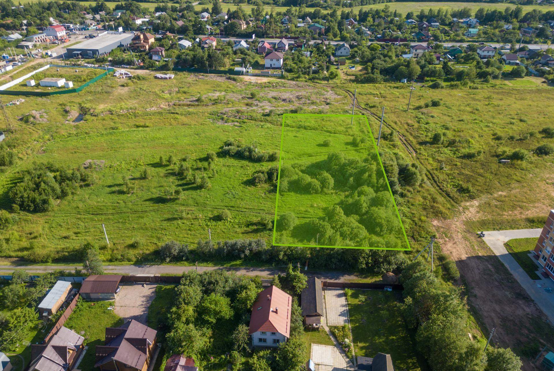 Продам земельный участок 2746 м.кв.