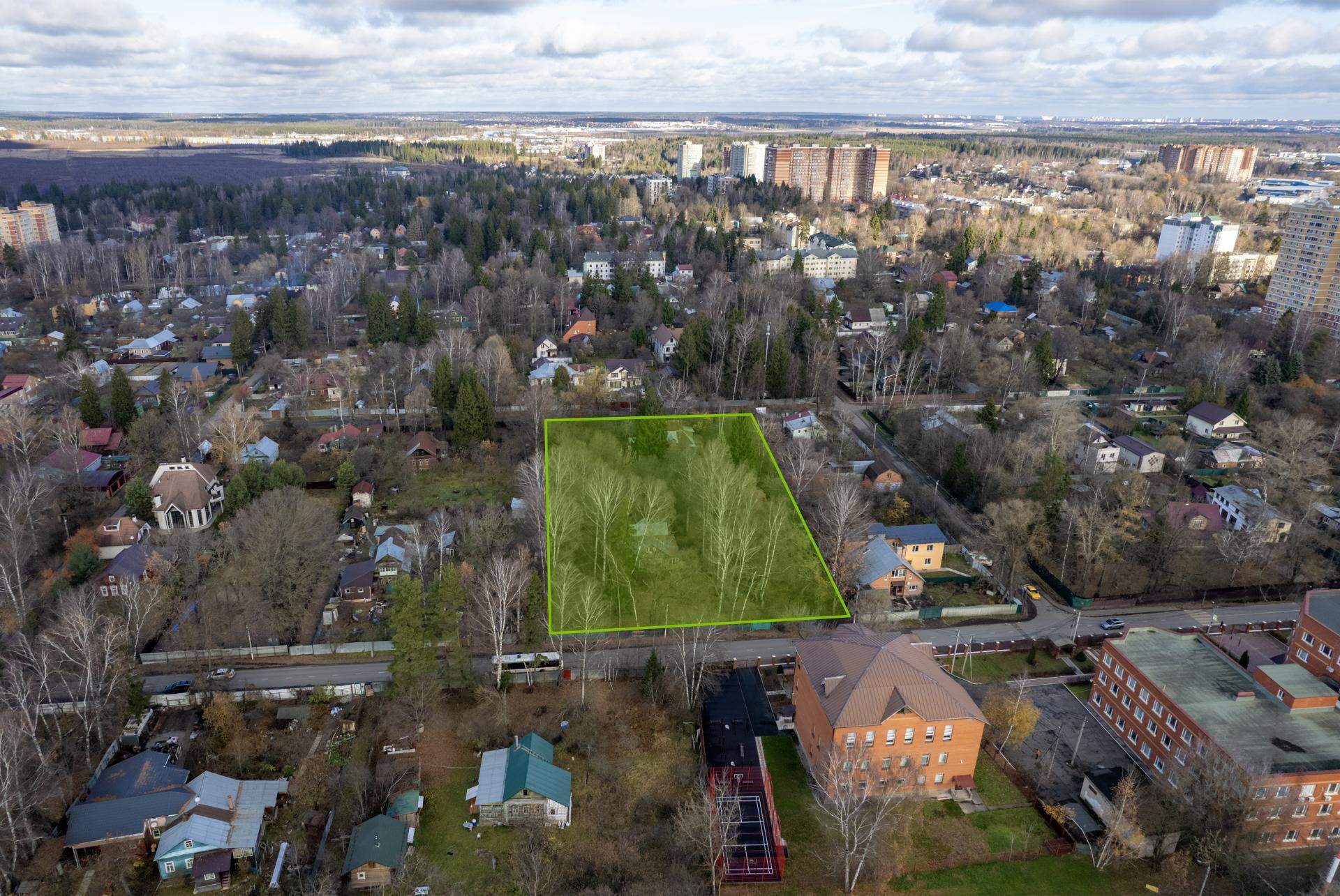 Продам торговое помещение 354.6 м.кв.