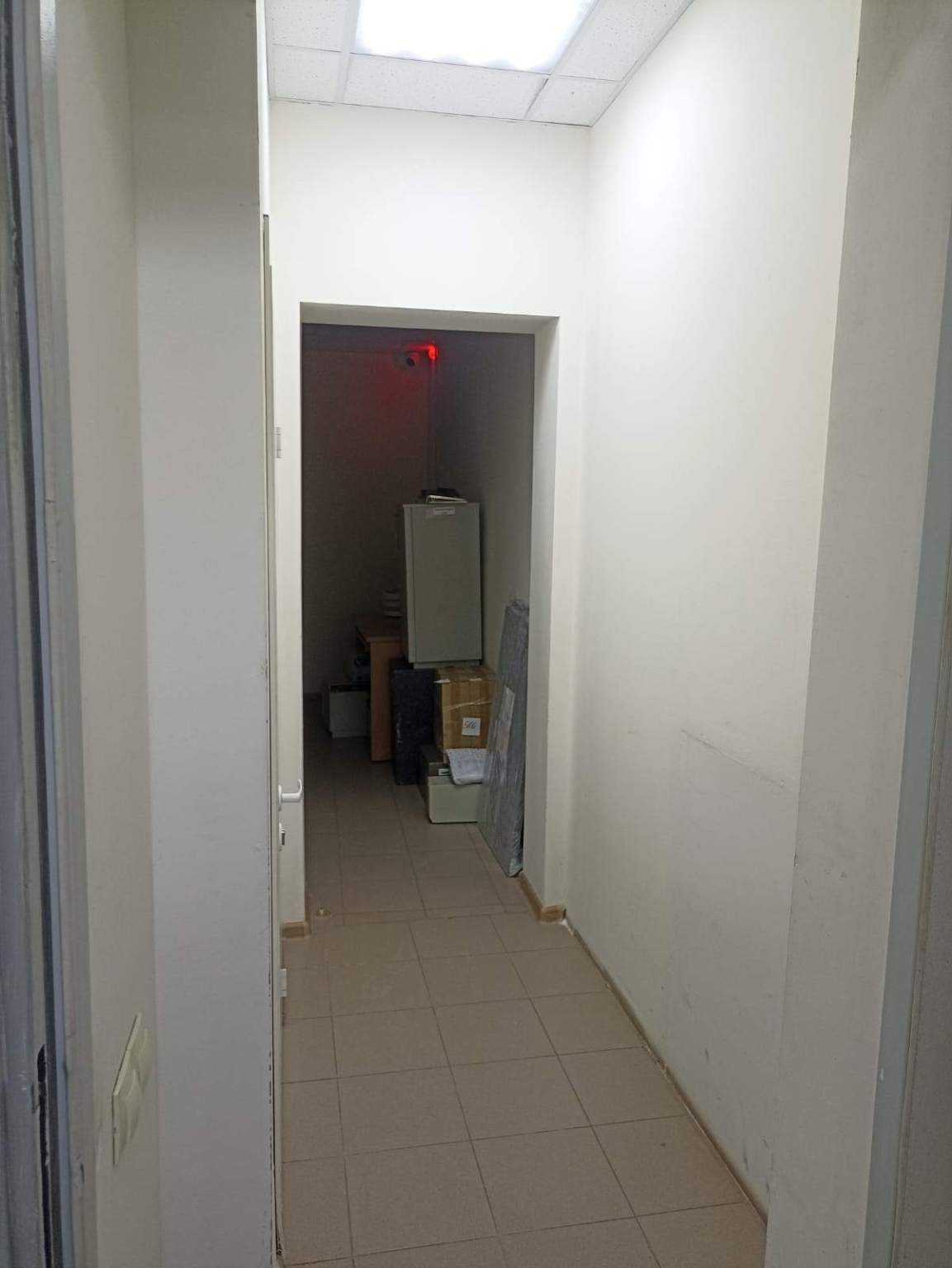 Сдам в аренду торговое помещение 76.6 м.кв.