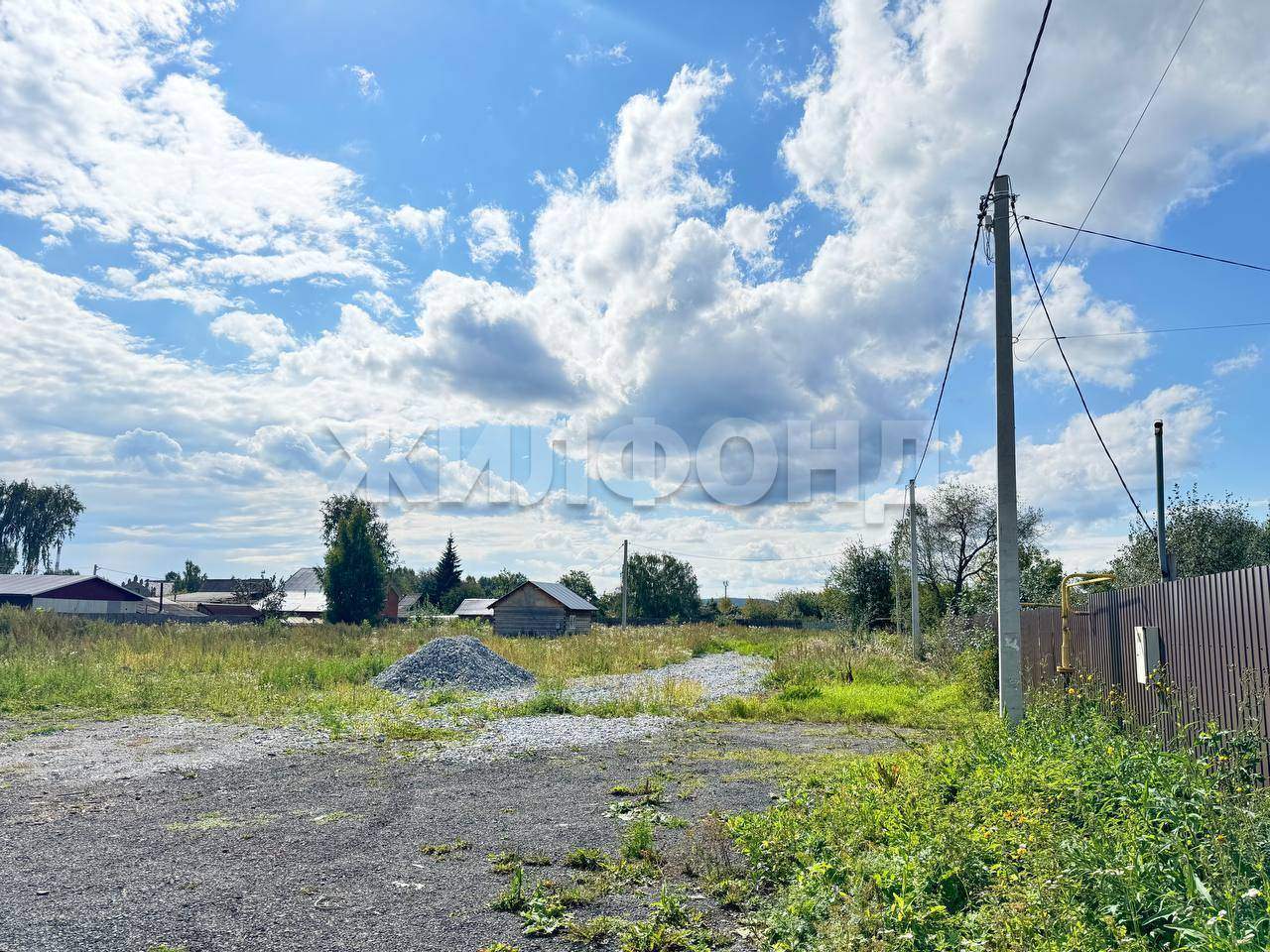 Продам земельный участок 840 м.кв.