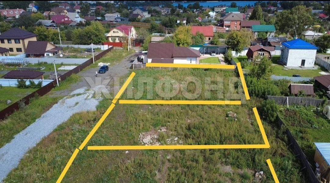 Продам земельный участок 840 м.кв.