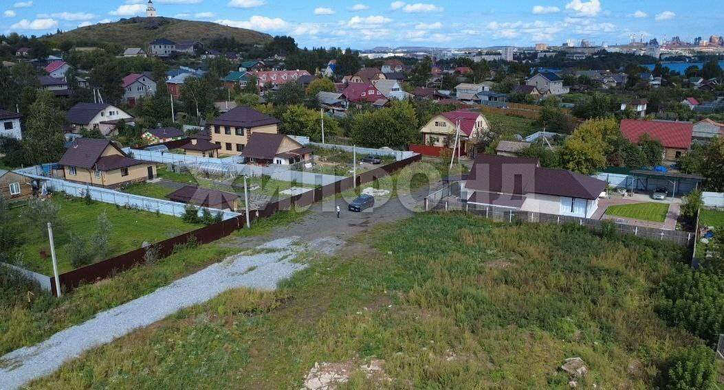 Продам земельный участок 840 м.кв.