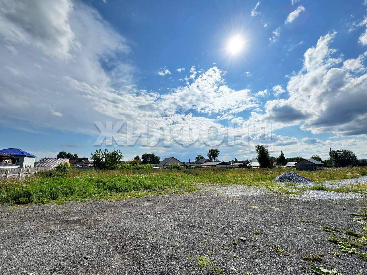 Продам земельный участок 840 м.кв.