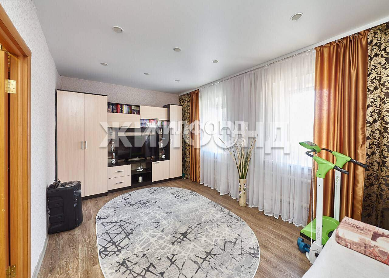 Дом на продажу в Новосибирске, Гурьевская улица