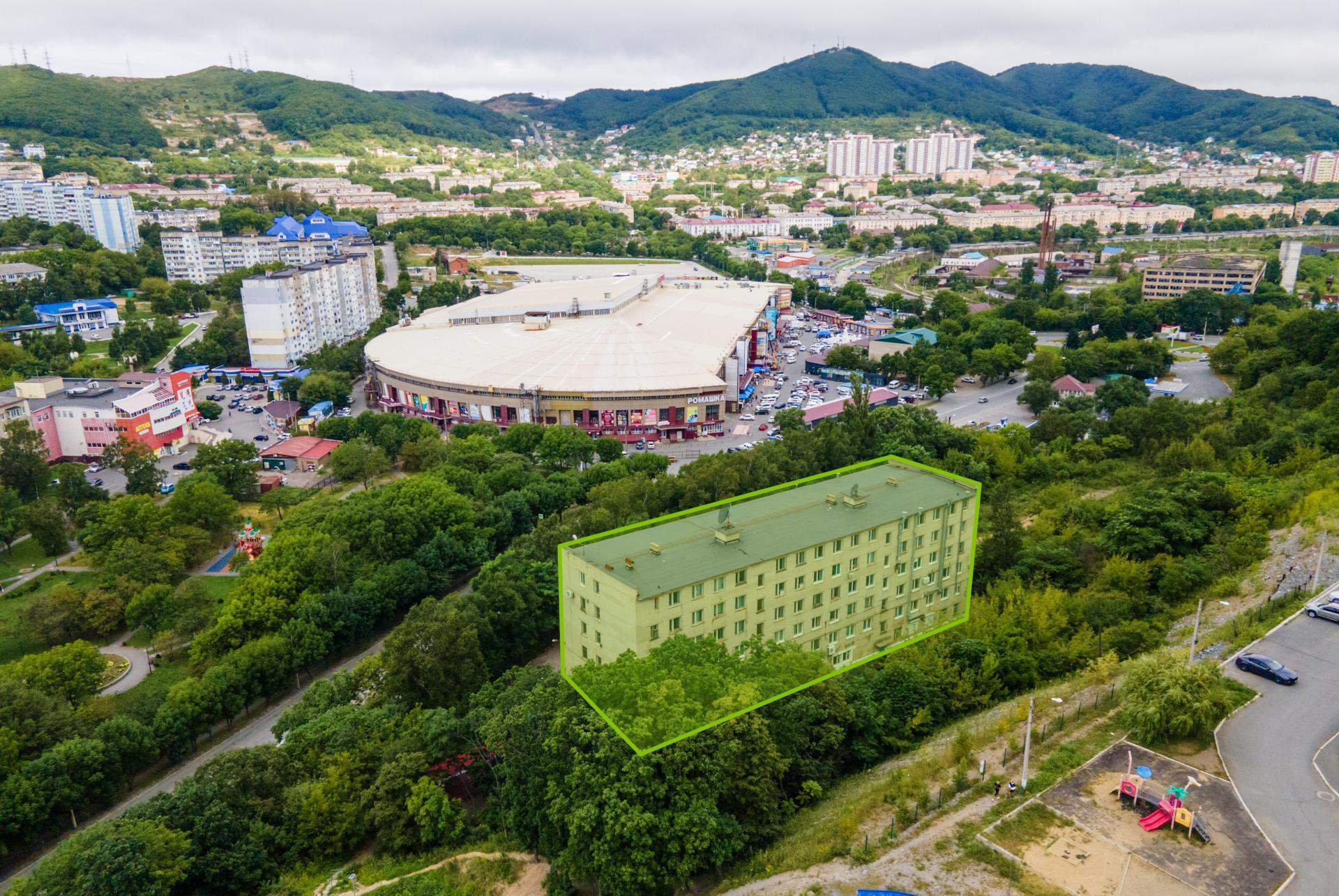 Продам торговое помещение 4365.7 м.кв.