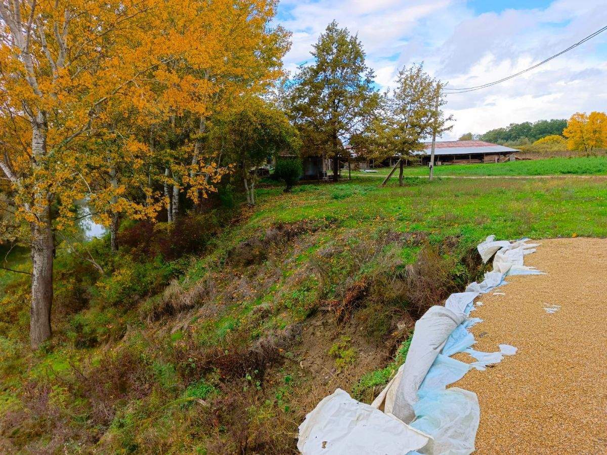 Продам земельный участок 16342 м.кв.