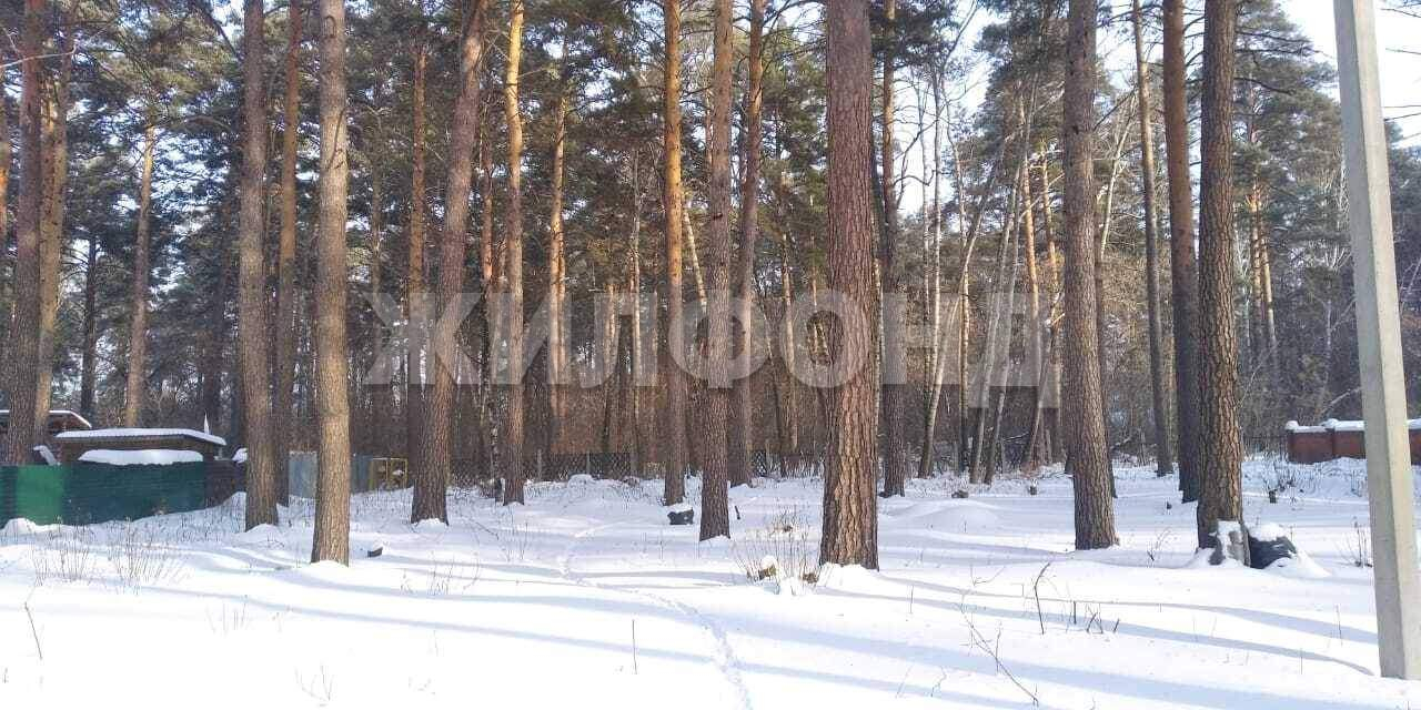 Продам земельный участок 1500 м.кв.