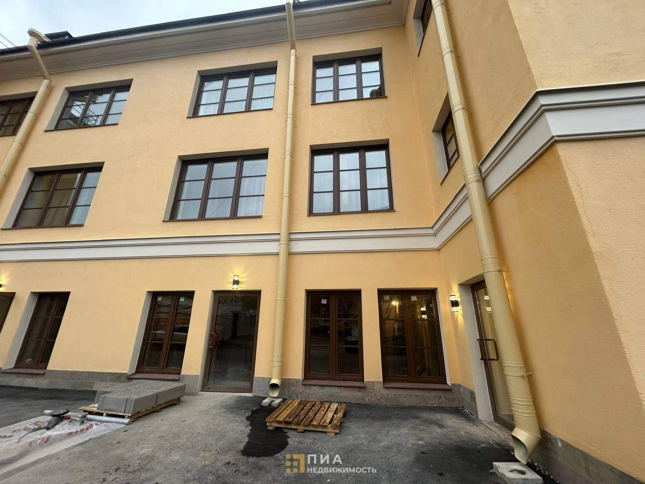 Сдам в аренду помещение свободного назначения 90 м.кв.