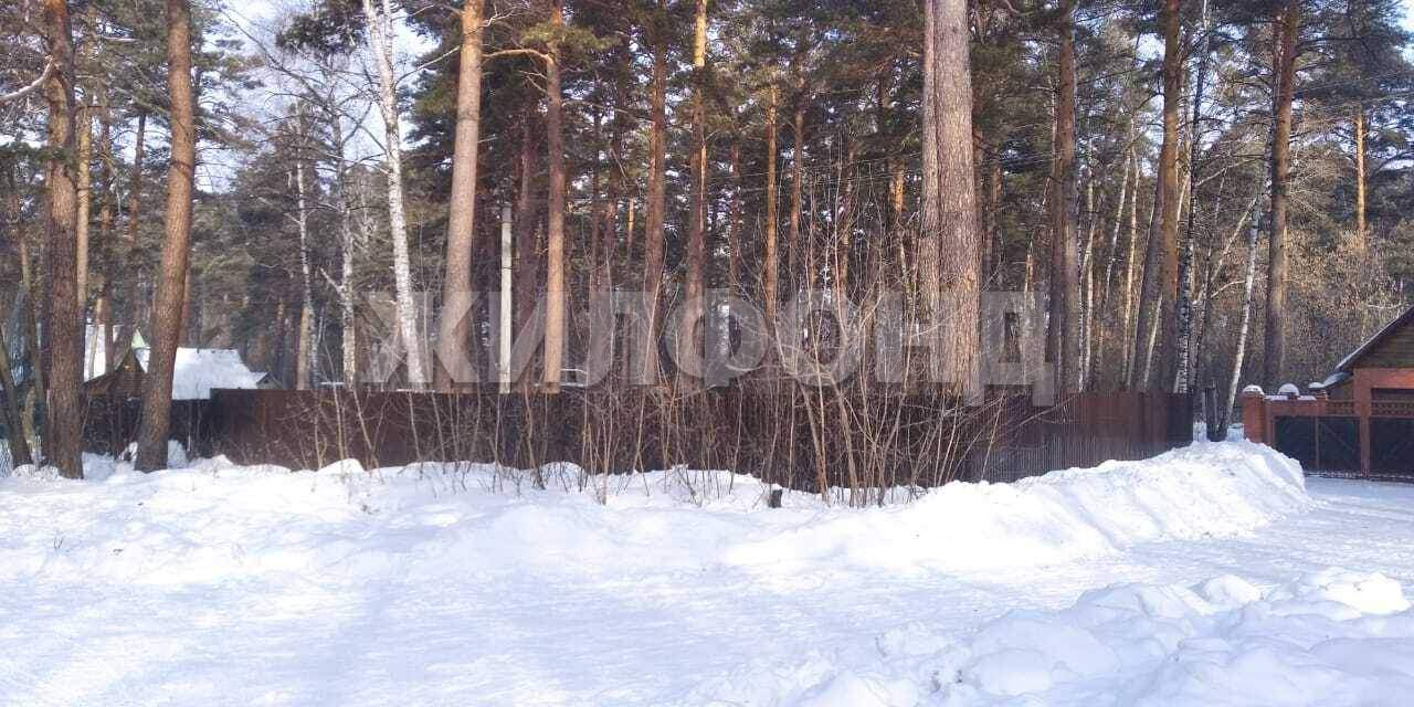 Продам земельный участок 1500 м.кв.