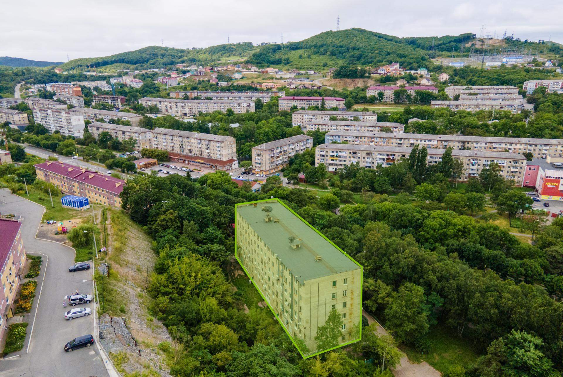 Продам торговое помещение 4365.7 м.кв.