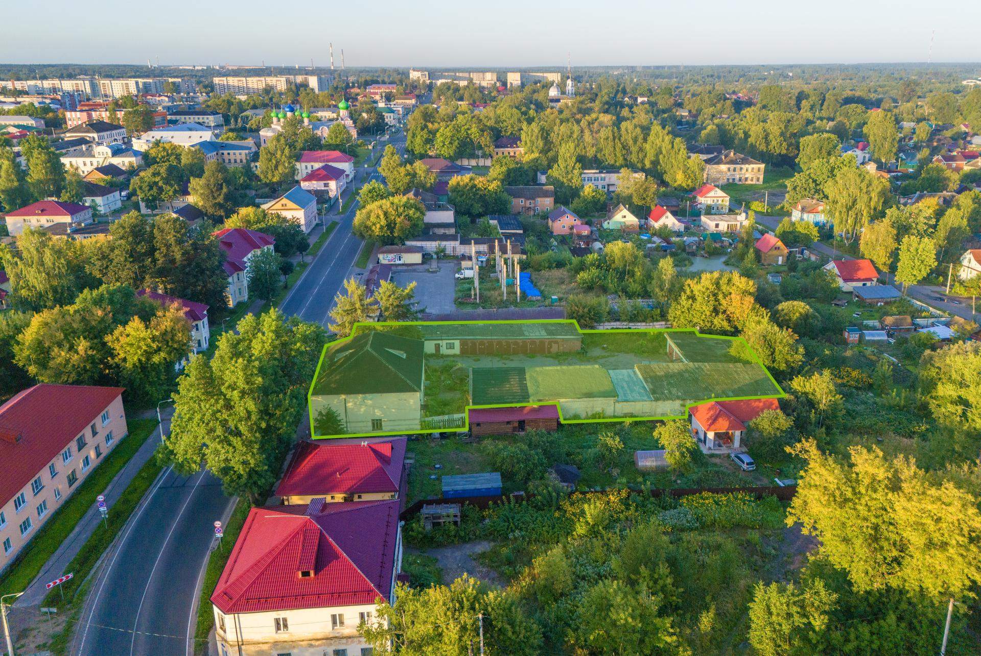 Продам торговое помещение 1044.1 м.кв.