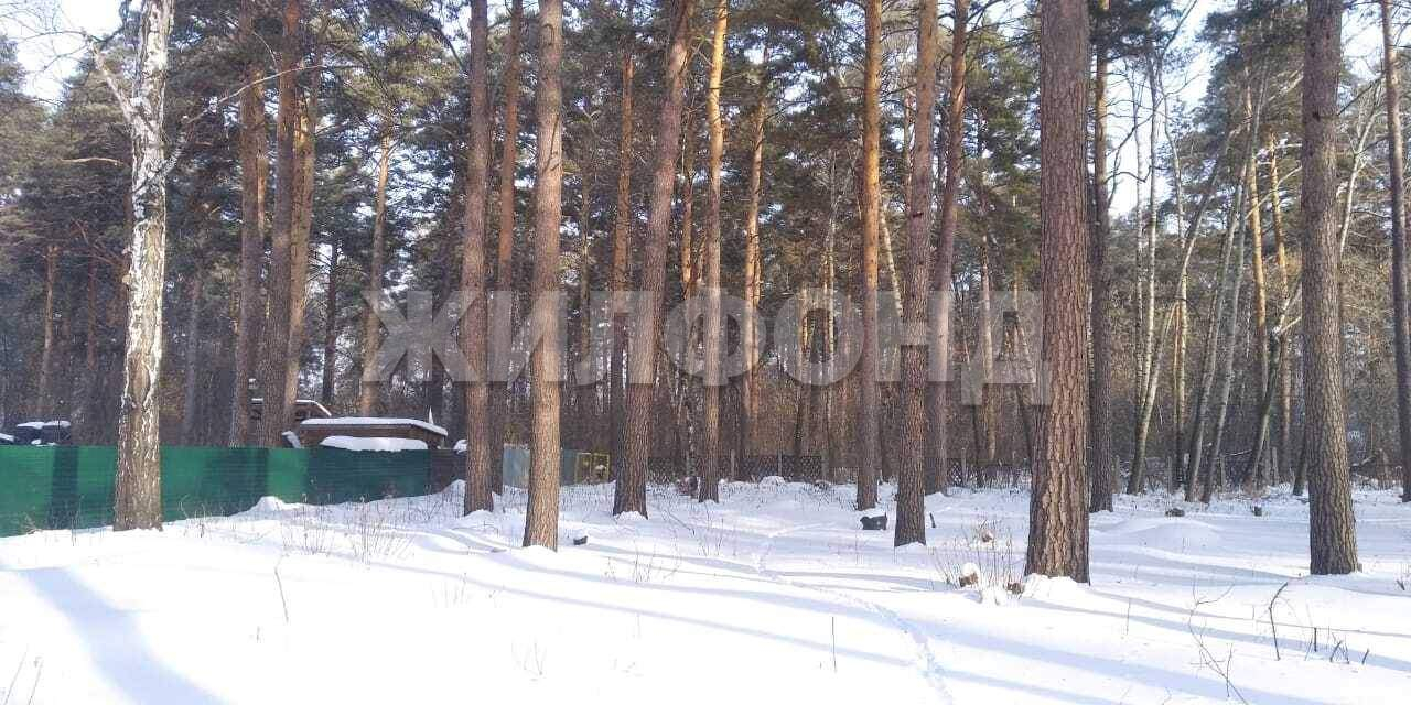 Продам земельный участок 1500 м.кв.