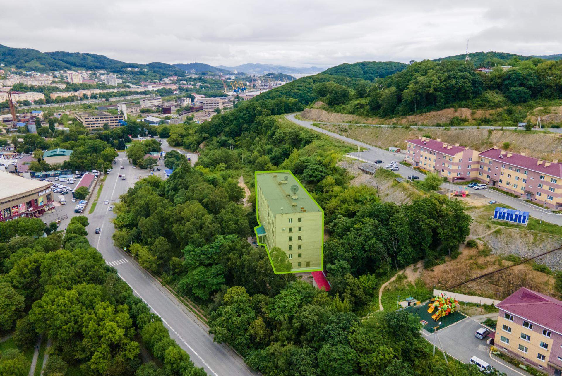 Продам торговое помещение 4365.7 м.кв.