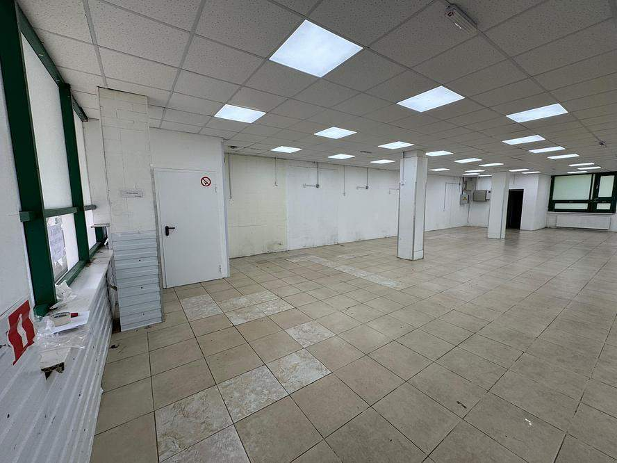 Продам магазин 162.2 м.кв.