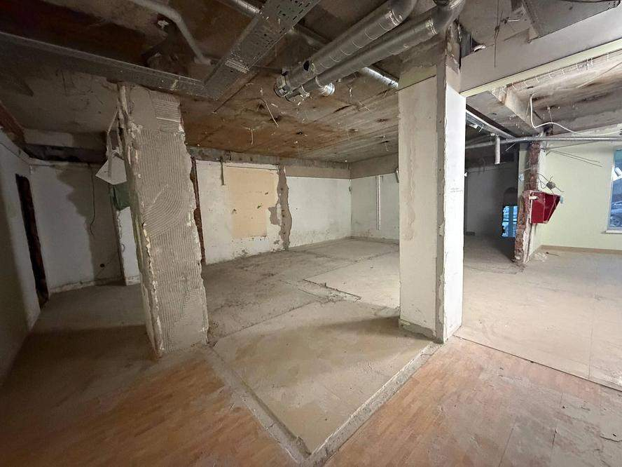 Сдам в аренду магазин 136.4 м.кв.