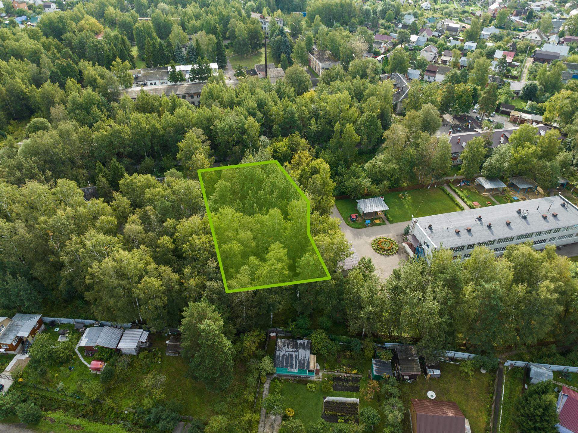 Продам земельный участок 1920 м.кв.