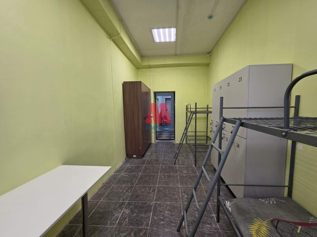 Сдам в аренду помещение свободного назначения 215 м.кв.