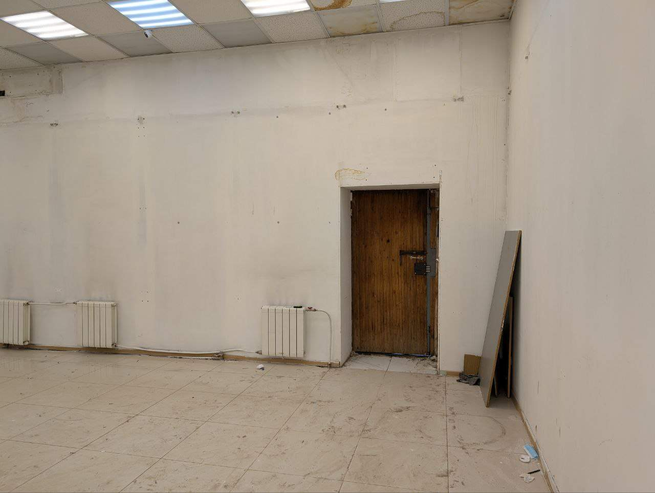 Продам магазин 271.4 м.кв.