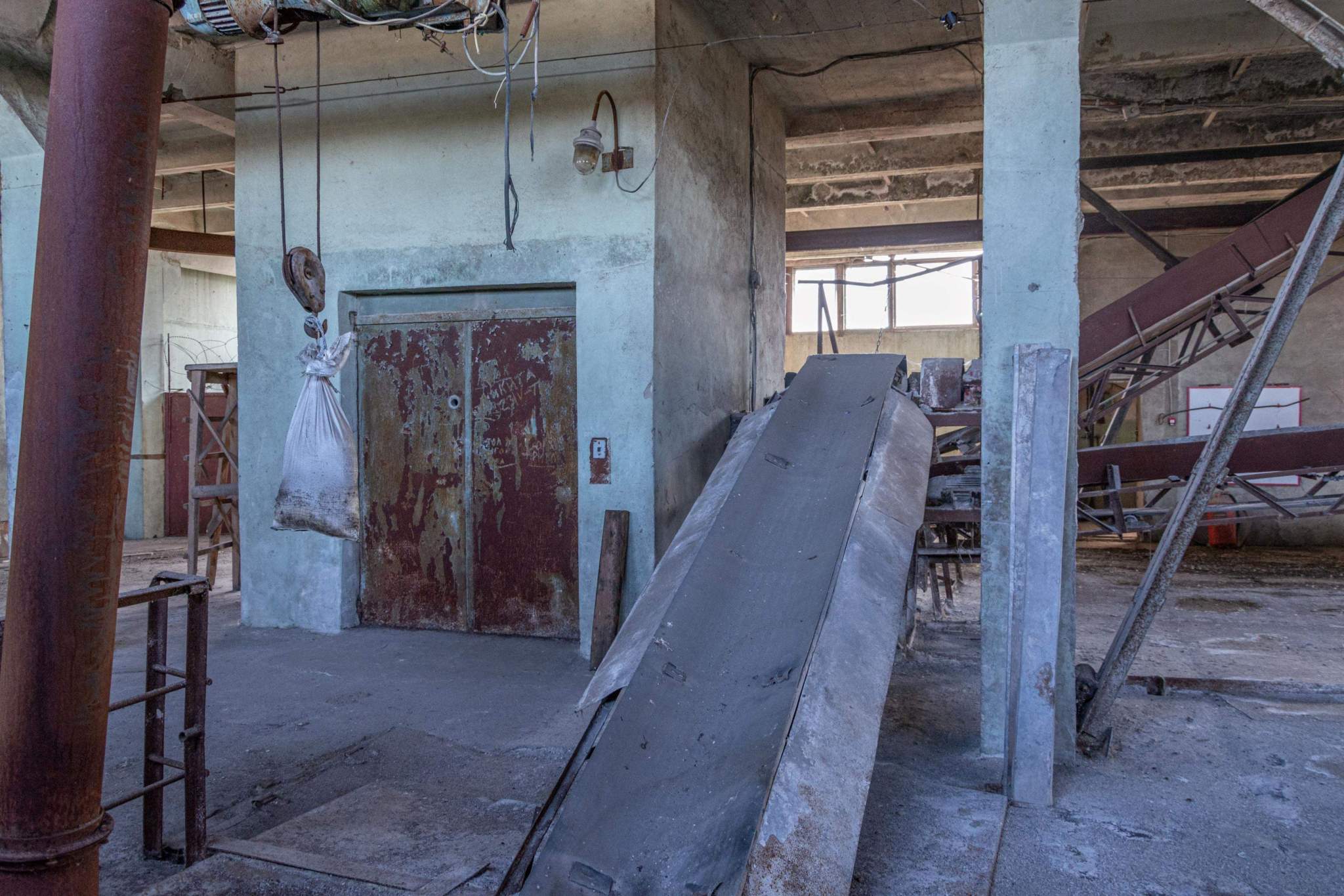 Продам торговое помещение 12279.8 м.кв.