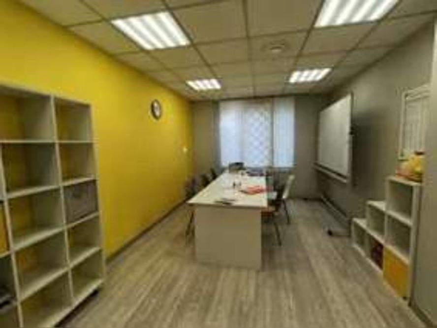 Продам магазин 2015.2 м.кв.