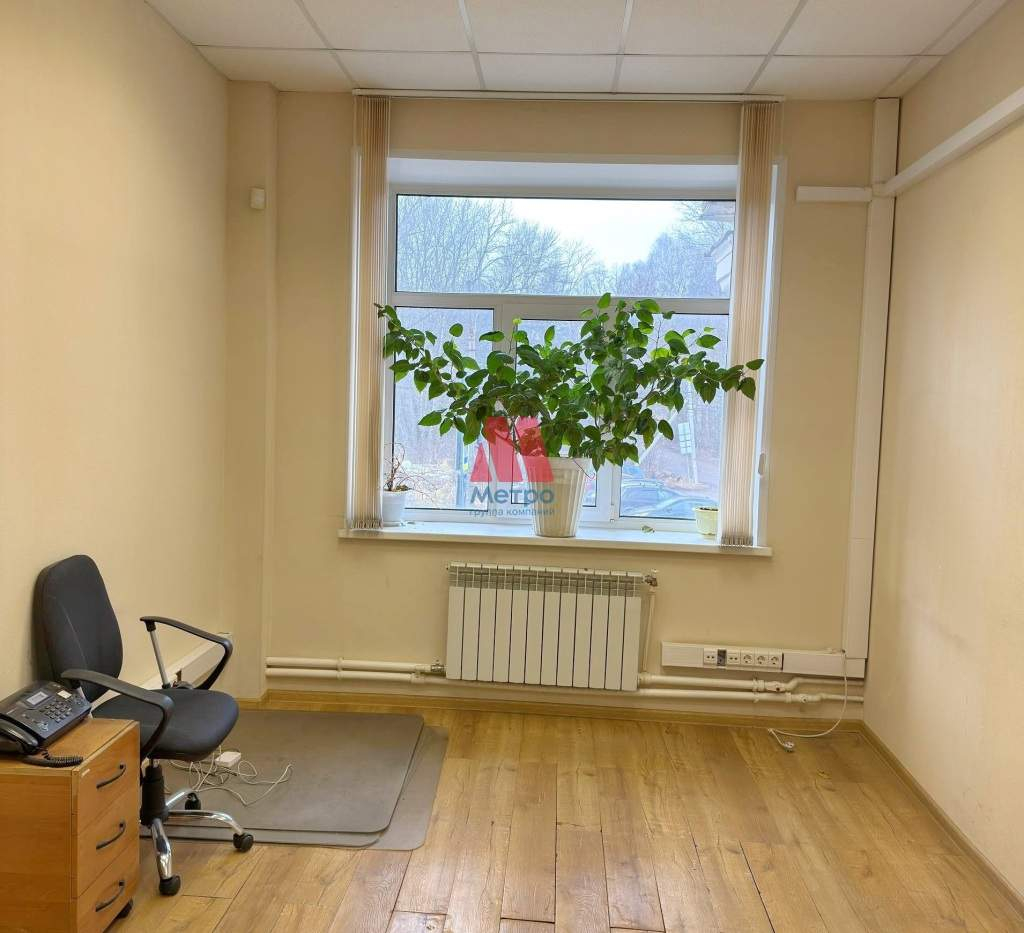 Сдам в аренду офис 220 м.кв.