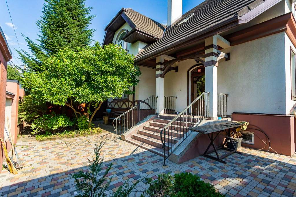 Дом на продажу в Краснодаре, Геологическая улица, 11 фото №0