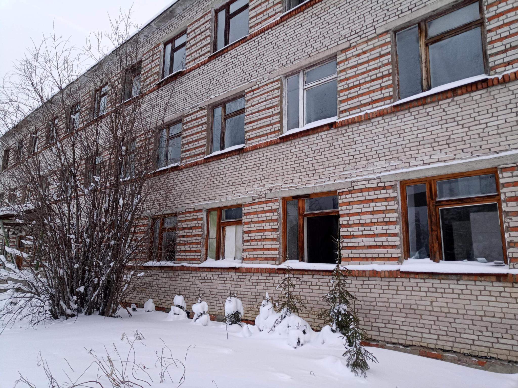 Продам торговое помещение 1123.3 м.кв.