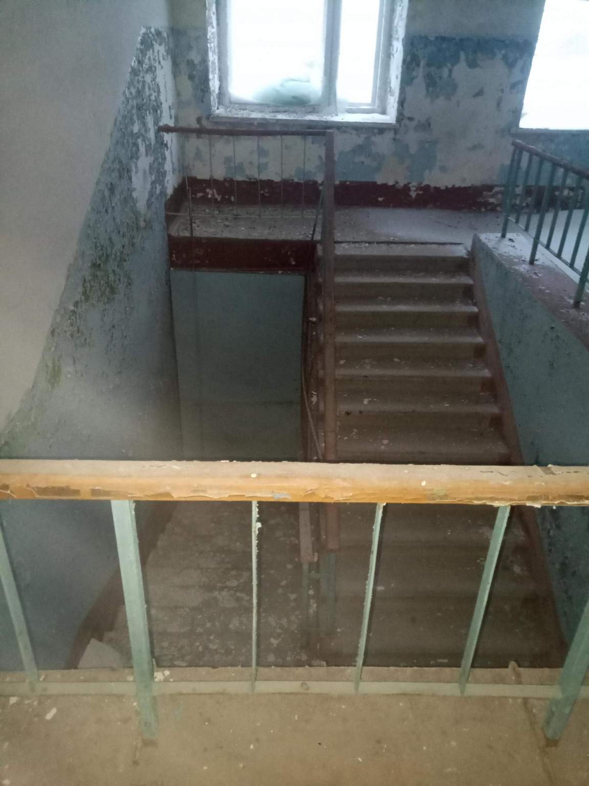 Продам торговое помещение 1830.6 м.кв.