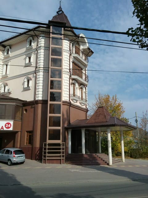 Продам помещение свободного назначения 2100 м.кв.