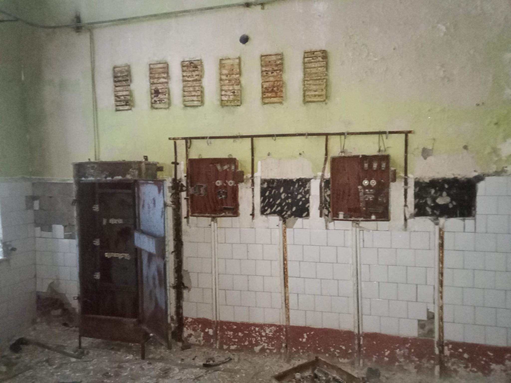 Продам торговое помещение 1830.6 м.кв.