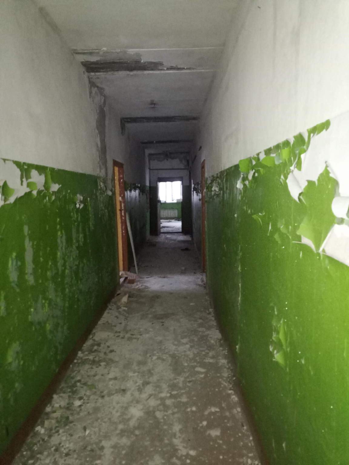 Продам торговое помещение 1123.3 м.кв.