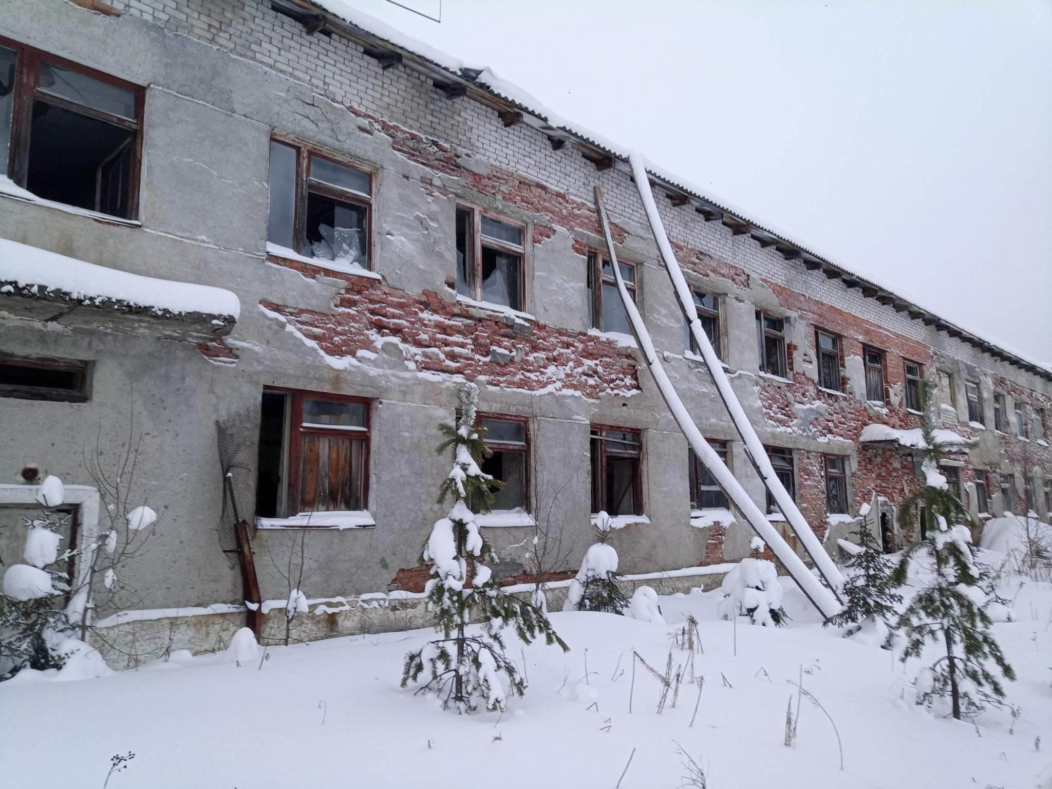 Продам торговое помещение 1830.6 м.кв.