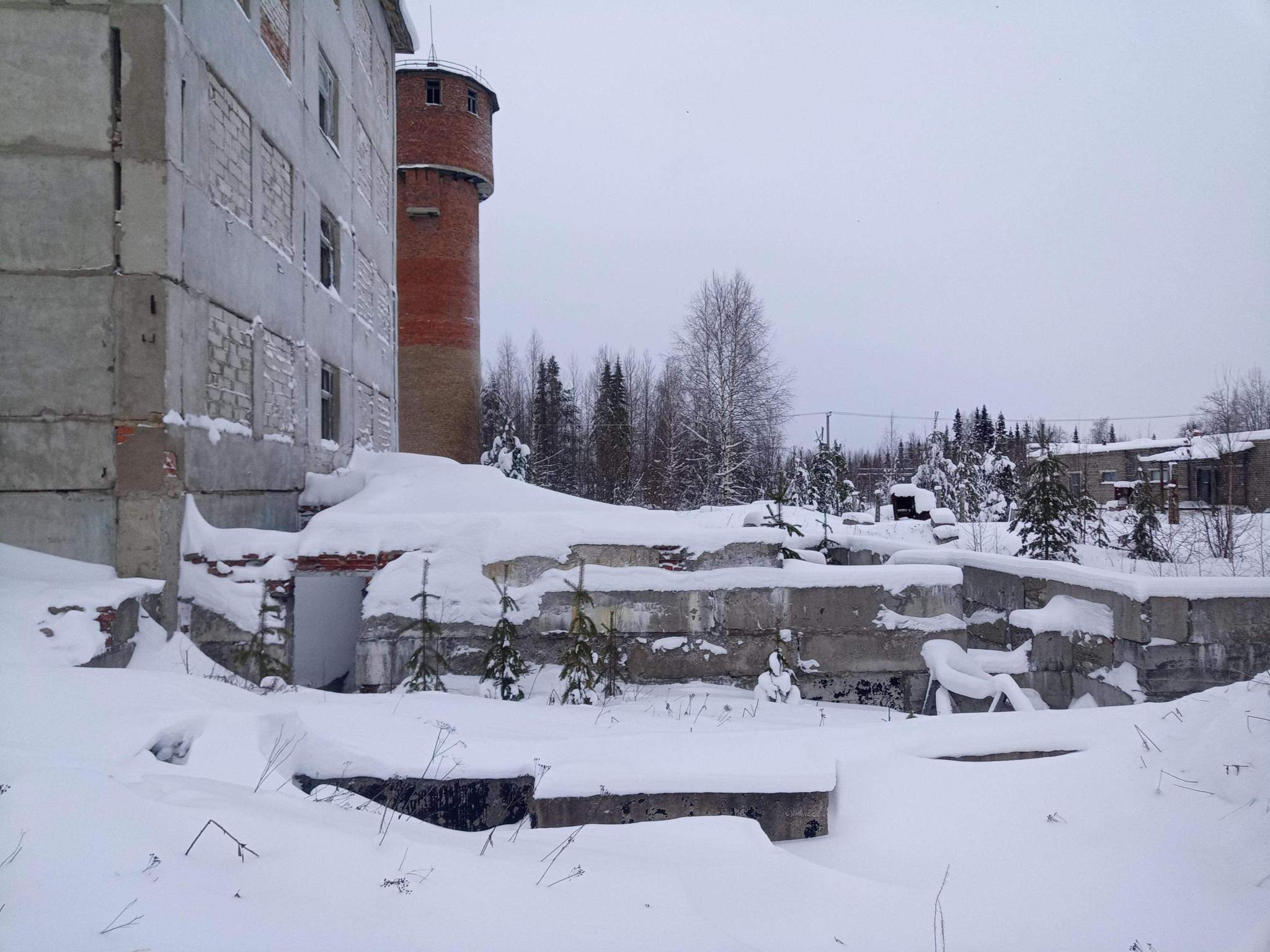 Продам торговое помещение 3764.2 м.кв.