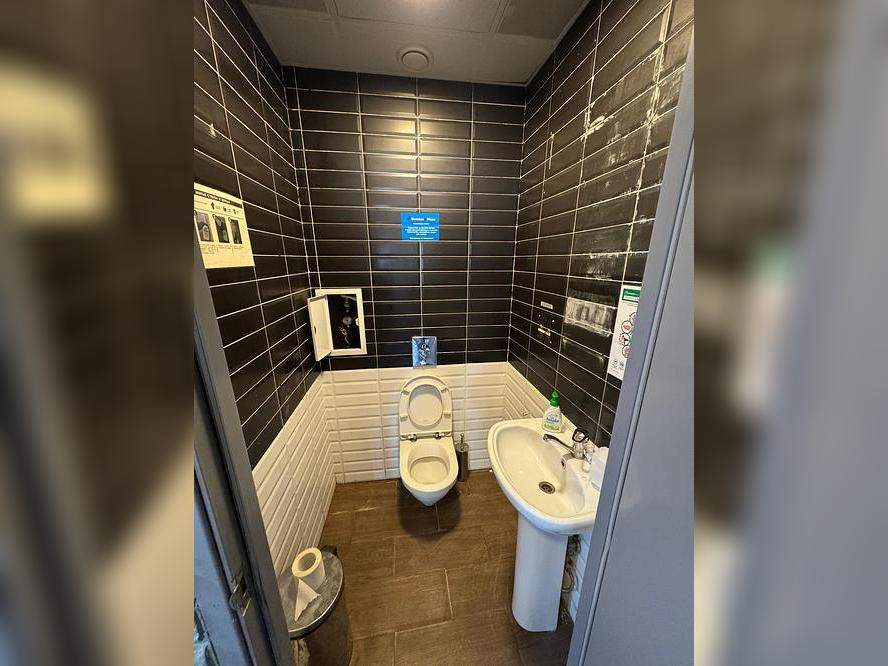 Сдам в аренду магазин 117.5 м.кв.