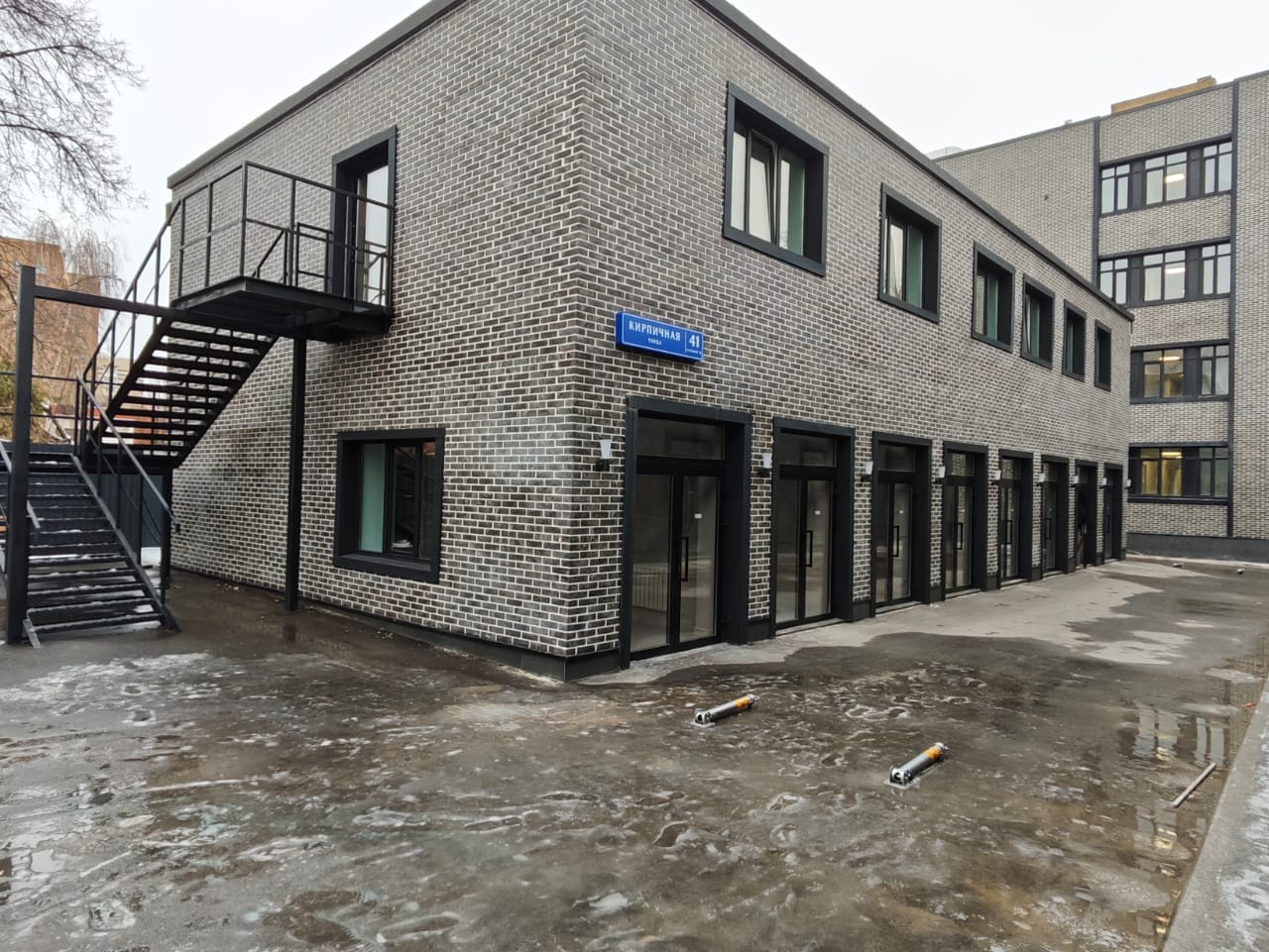 Продам помещение свободного назначения 13 м.кв.