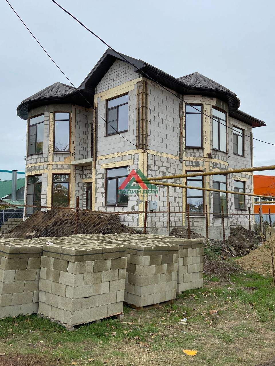 Коттедж на продажу в Краснодаре, Южная улица, 1 фото №4