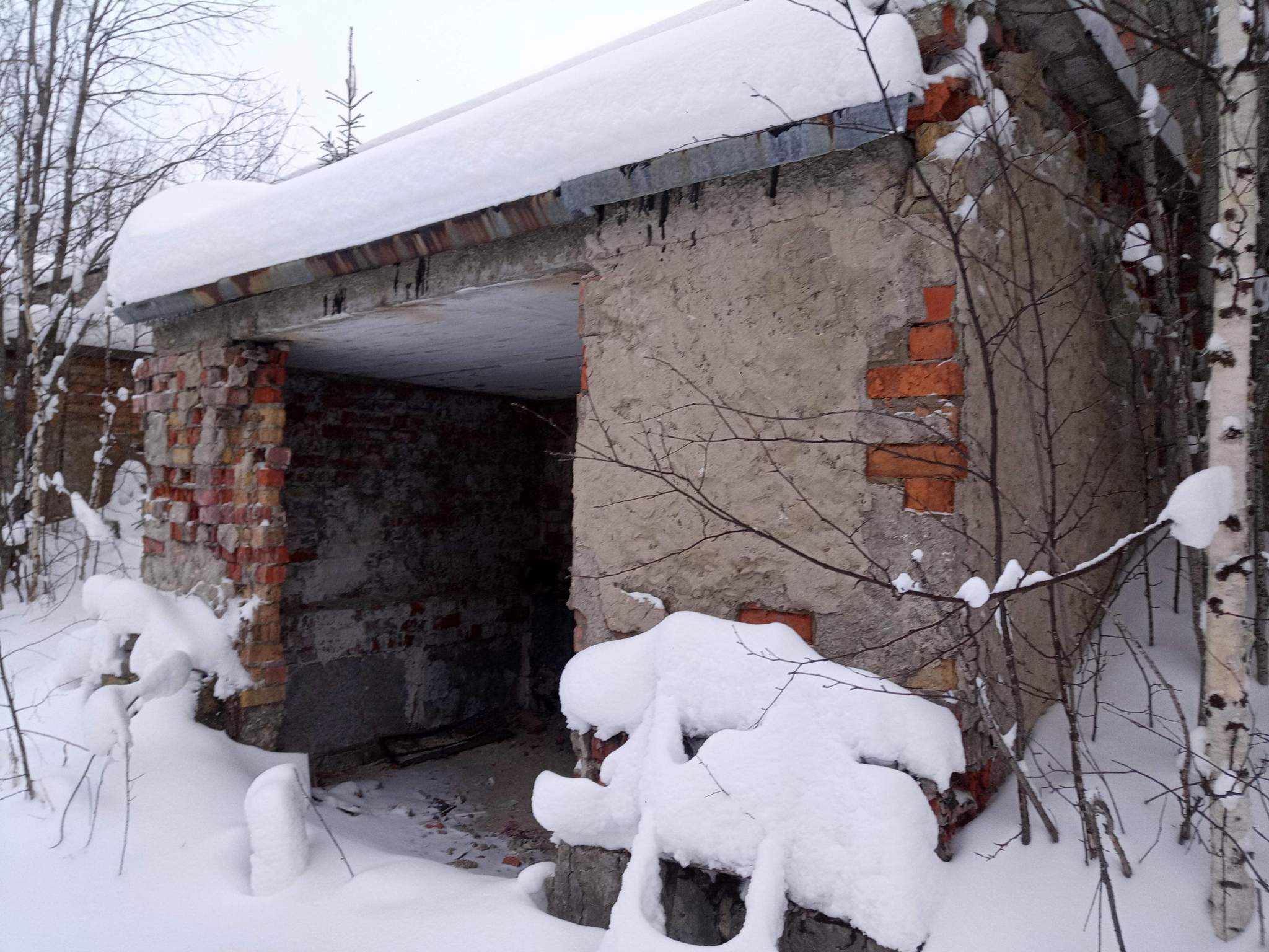 Продам торговое помещение 734.6 м.кв.